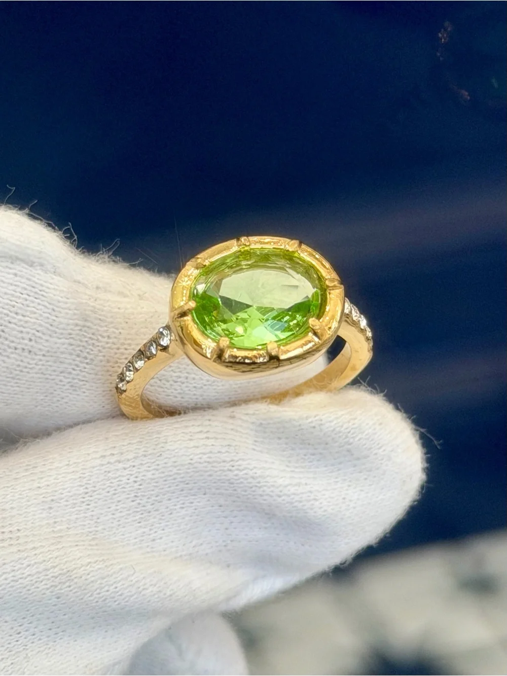 New Vintage-Inspired Oval Green Gemstone Eternity Ring Size 7